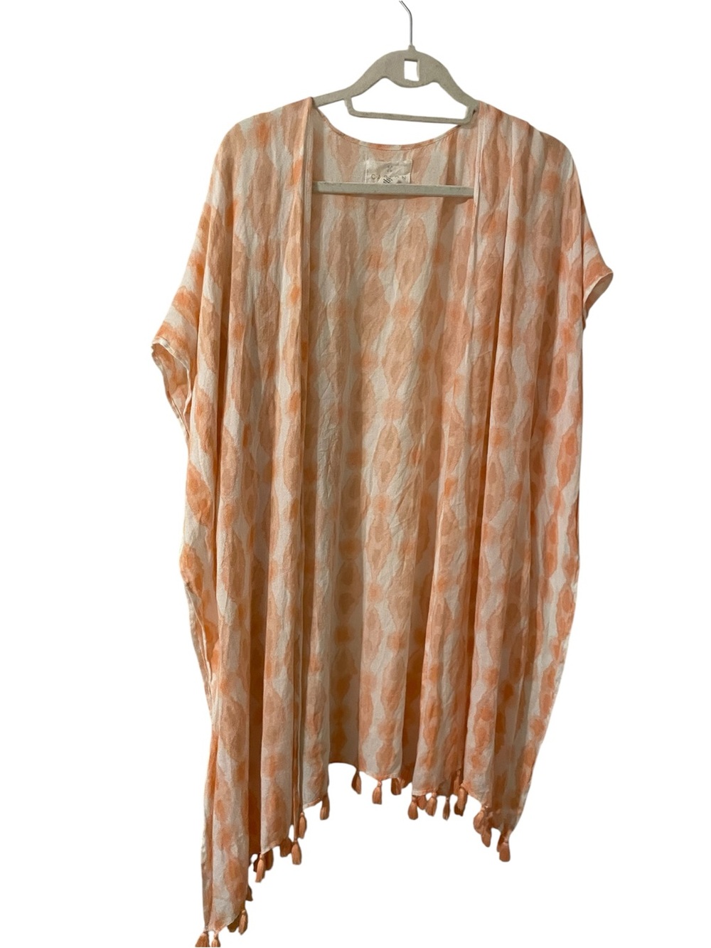 Caslon Peach & Ivory Printed Sleeveless Kimono with Tassel Trim. One size NWOT.